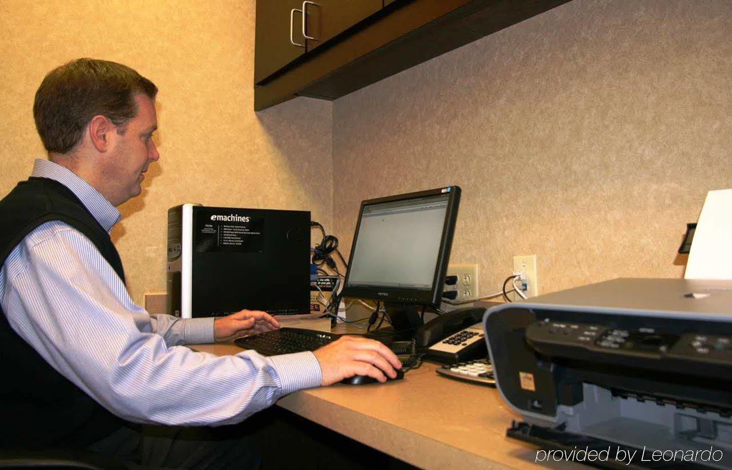 Hampton Inn & Suites Orlando-John Young Parkway/South Park Williamsburg Экстерьер фото